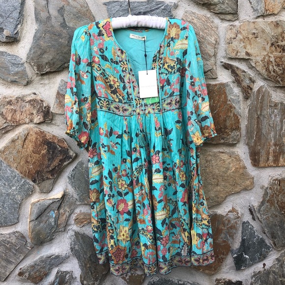 Hendrix - Picture 3 of 14